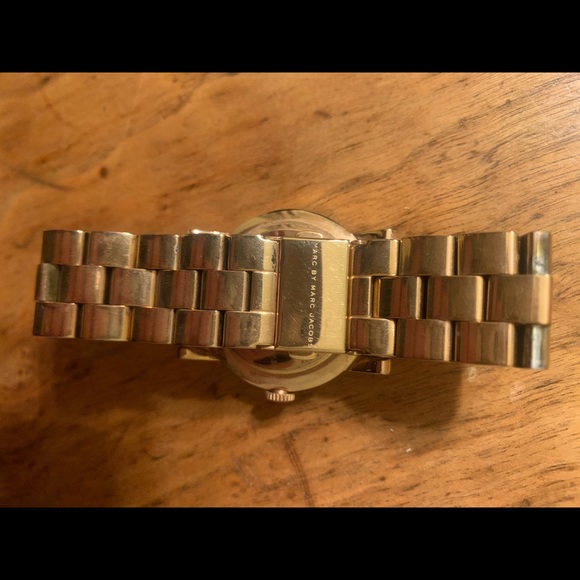 Marc by Marc Jacobs Rose Gold Rhinestone Women’s Watch - Picture 9 of 13